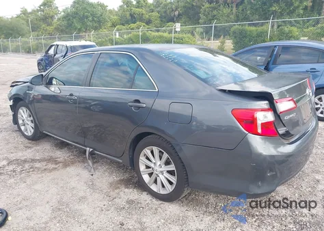 2012 Toyota Camry Hybrid Xle z USA, uszkodzony, nr VIN 4T1BD1FK9CU052649